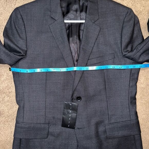 NWT Theory Tailored 2-Button Blazer - Picture 6 of 7